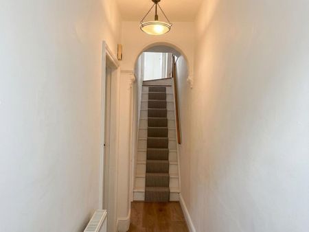 3 bedroom terraced house to rent - Photo 2
