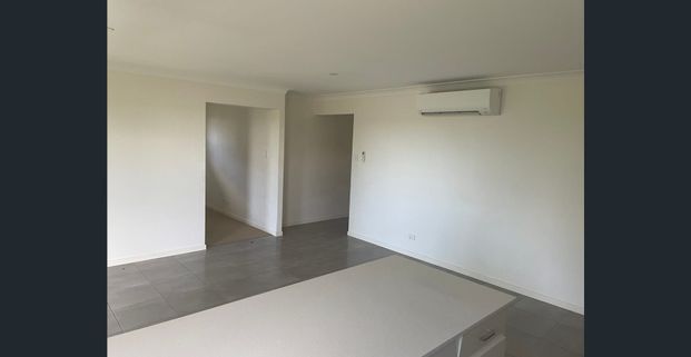 4 Bedroom Family Home In Pimpama - Photo 1