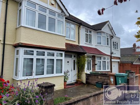3 bedroom terraced house to rent - Photo 4
