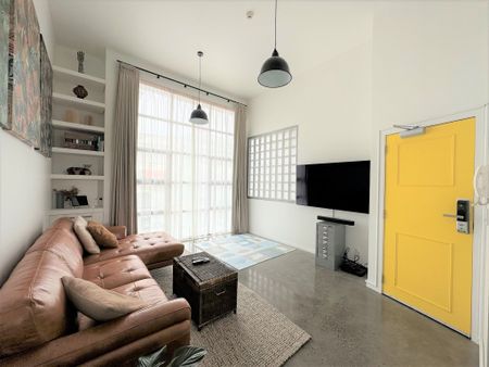 Chic city living - Photo 5