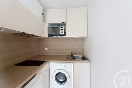 Mandelieu-la-Napoule - Appartement à louer - Studio - 19 m² - 595 € - Photo 4