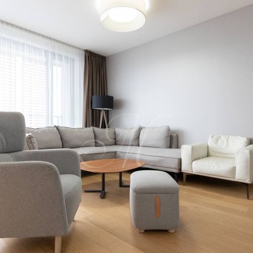 METROPOLITAN │Priestranný 3-izbový byt s parkovaním, Staré Mesto - Photo 1