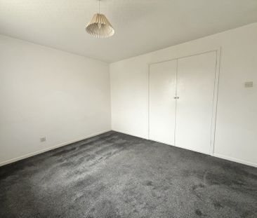Mayflower Drive, Coventry - - Photo 3