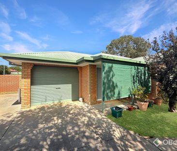 Great Two Bedroom Unit in Quiet Location - Photo 5