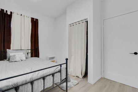 For Lease - 66 Silverthorn Avenue Unit# Upper, Toronto, Ontario - Photo 2