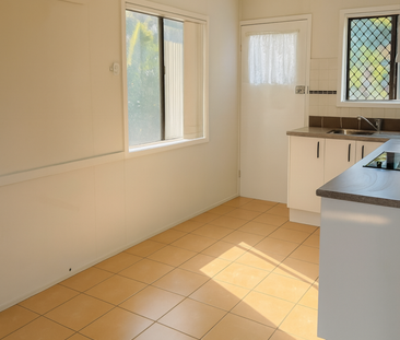 Modern 2 Bedroom Unit in Berserker - Photo 2