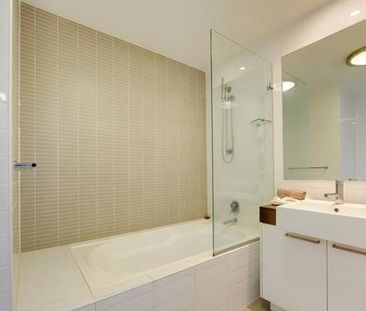 Modern CBD Apartment - The Dalgety - Photo 4