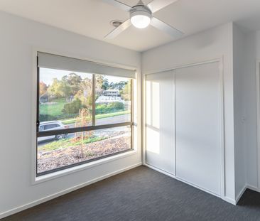 BEAUTIFUL HOME IN MOUNT PLEASANT - Photo 5