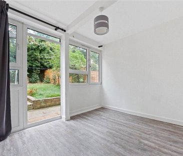 4 bedroom maisonette to rent - Photo 2