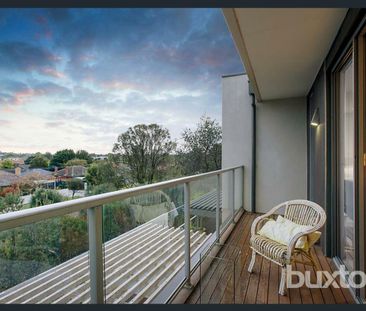 Grand-sized Townhouse in Parkland Setting (Facing Levanto Street) - Photo 6