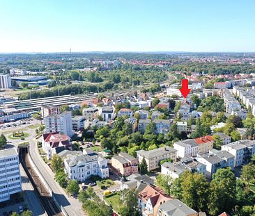 Möbliertes 1-Zimmer Apartment im Rostocker Bahnhofsviertel - Badewanne, Einbauschränke, Einbauspots - Photo 2