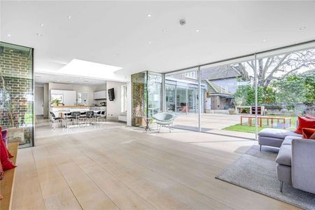 Longwood Drive, Putney, London, SW15 5DL - Photo 3