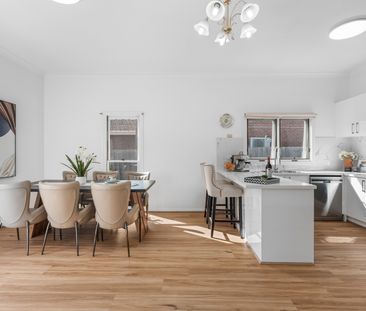 17 Mavho St, Bentleigh VIC 3204 - House For Rent | Domain - Photo 6