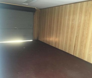 Charming 3-Bedroom Home with a Spacious Backyard! - Photo 5