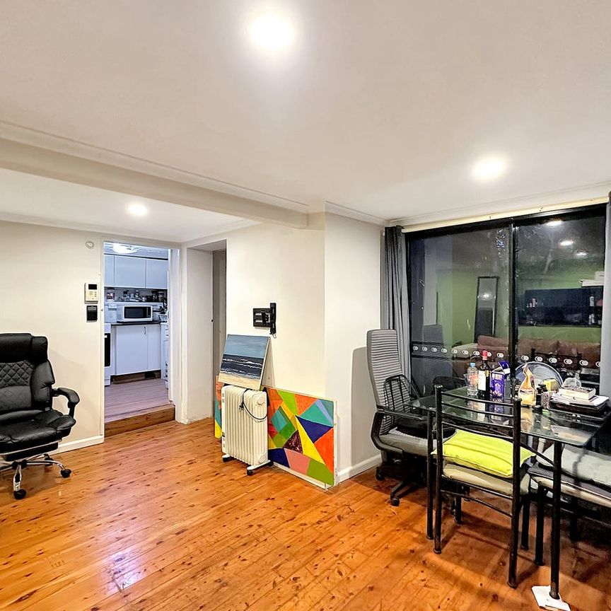 Peaceful, Leafy One-Bedroom Apartment with Private Entry & Parking - Photo 1