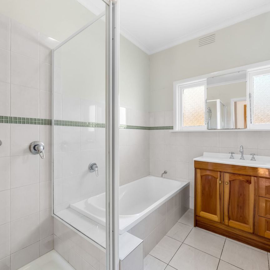 6 Hastings Street, Wendouree - Photo 1