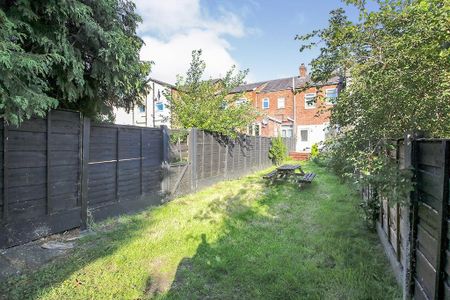 2 bedroom terraced house to rent - Photo 3