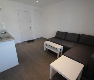 Studio to rent - Photo 3