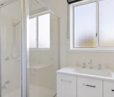 Charming Home in Sunderland Bay! - Photo 2