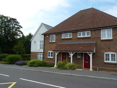 3 bedroom terraced house to rent - Photo 3
