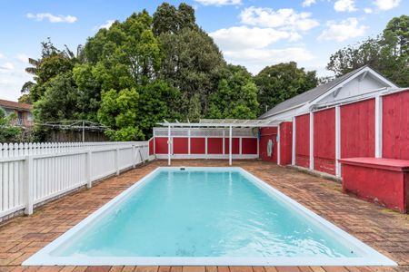 Spacious DGZ Character Home with Pool & Huge Grounds - Photo 5