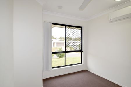 BREAK LEASE :: FULLY AIR CONDITIONED HOME WITH DOUBLE SIDE GATE ACCESS! - Photo 5