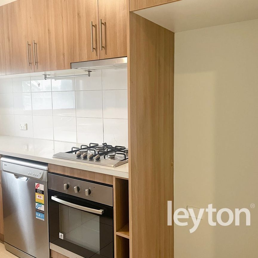 Modern Townhouse - Photo 1