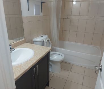 For Lease - 4 Meltwater Crescent Unit# Basement, Brampton, Ontario - Photo 6