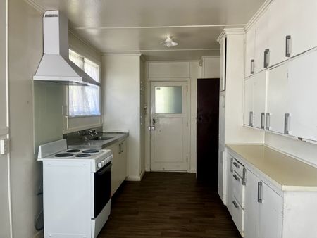 Kauri Street, Mahora - Photo 5