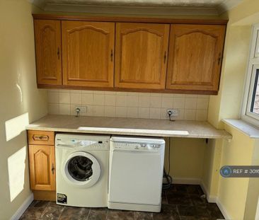 3 bedroom terraced house to rent - Photo 3