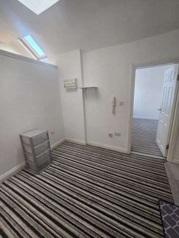 2 Bed Flat, Fleetwood Road, LE2 - Photo 5