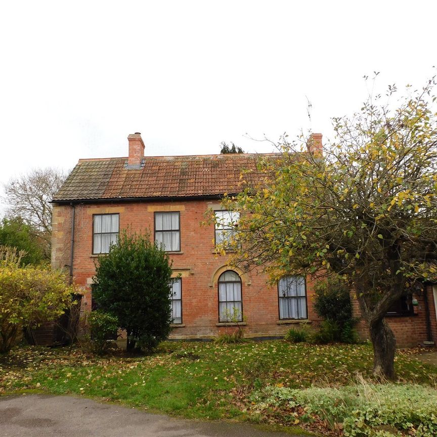 East Street, Martock, Somerset, TA12 - Photo 1