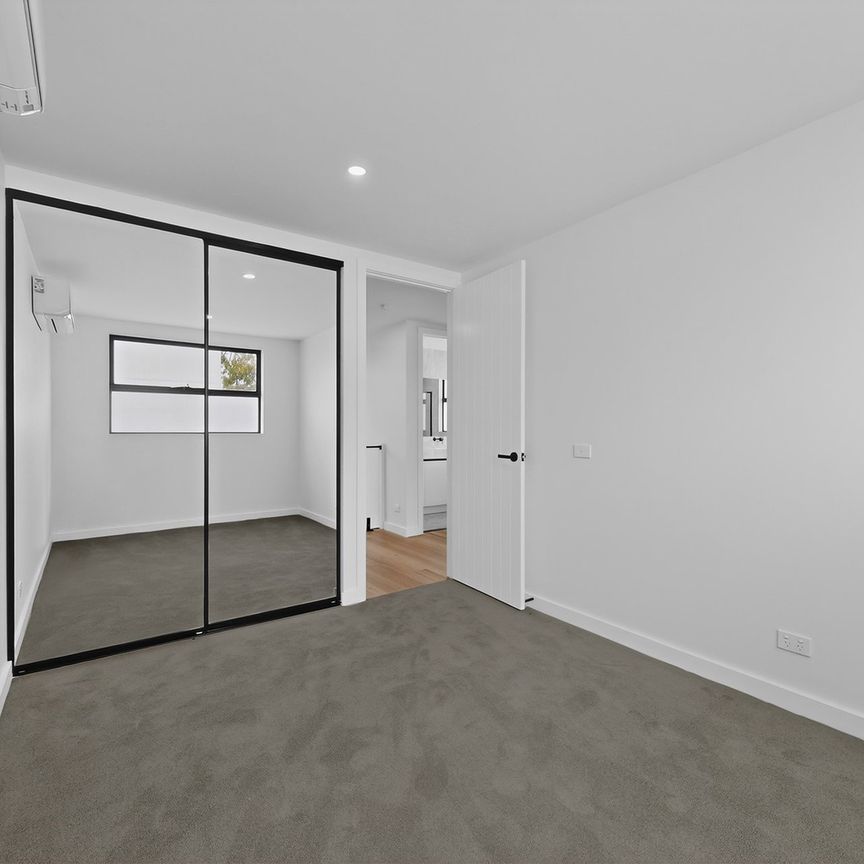 Brand-New Style, Space and Effortless Convenience - Photo 1