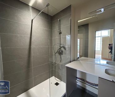 Location Appartement 4 pièces 82m² AGEN 47000 - Photo 4