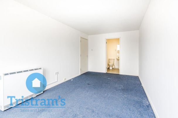 2 bed Apartment for Rent - Photo 1