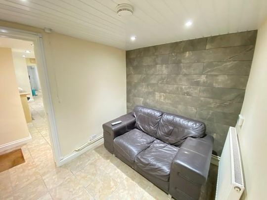 Hill Park Crescent, Plymouth - Photo 1