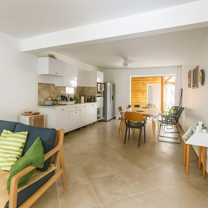 Location Appartement 3 pièces 60m² LA TRINITE 97220 - Photo 1