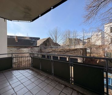 Sanierte 4-Raumwohnung mit großem Balkon und Blick ins Grüne! - Photo 4