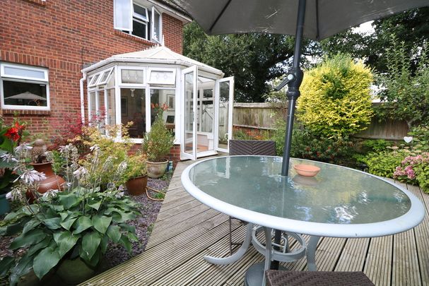 Nursery Close, Capel, Dorking, RH5 - Photo 1