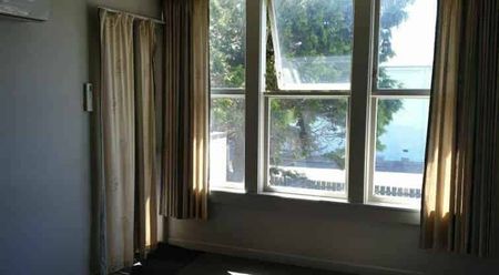 Lovely 2 bedroom property with amazing views - Photo 3