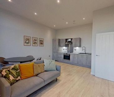 2 bedroom flat to rent - Photo 2