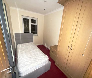 Raynton Drive, Hayes - Photo 2