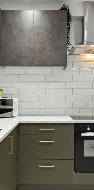 Park Street Room 6 - Photo 1