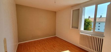 Location Appartement 4 pièces 75m² PRIVAS 07000 - Photo 3