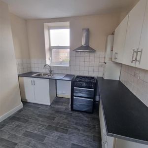 1 bedroom maisonette to rent - Photo 2