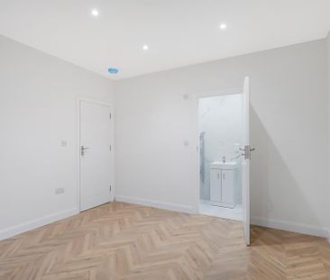 4 bedroom semi-detached house to rent - Photo 3