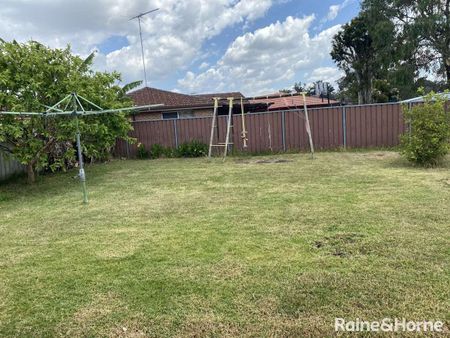 FABULOUS LOCATION ! - Photo 3