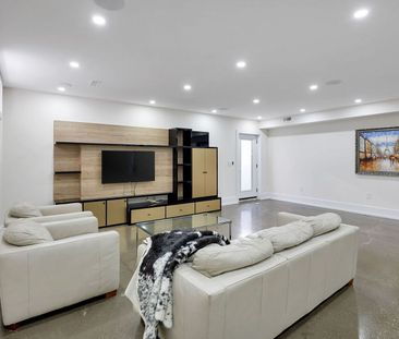 54 A Trueman Ave, ON, CA, Toronto - Photo 3