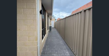 Brand New 4x2 Modern Living in the Heart of Piara Waters ! - Photo 3