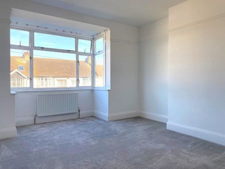 3 bedroom House To Let - Photo 2